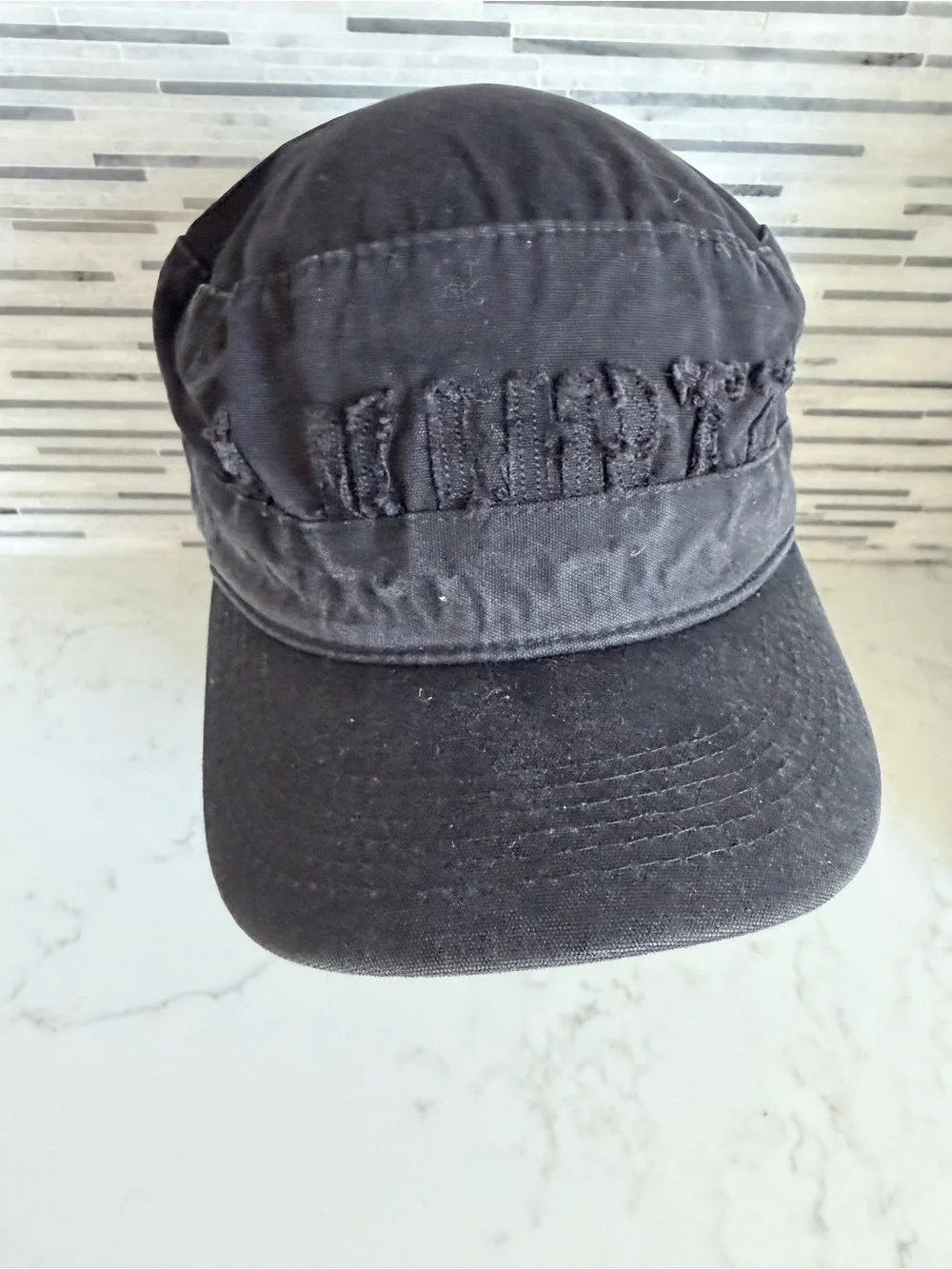 Vintage Kurtz Men's Black Casual Army Cap size 6 7/8 for a teenager age 10+